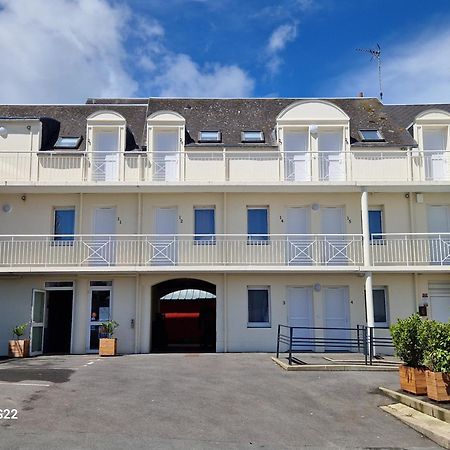 Hotel Eisenhower Port-en-Bessin-Huppain Exterior photo