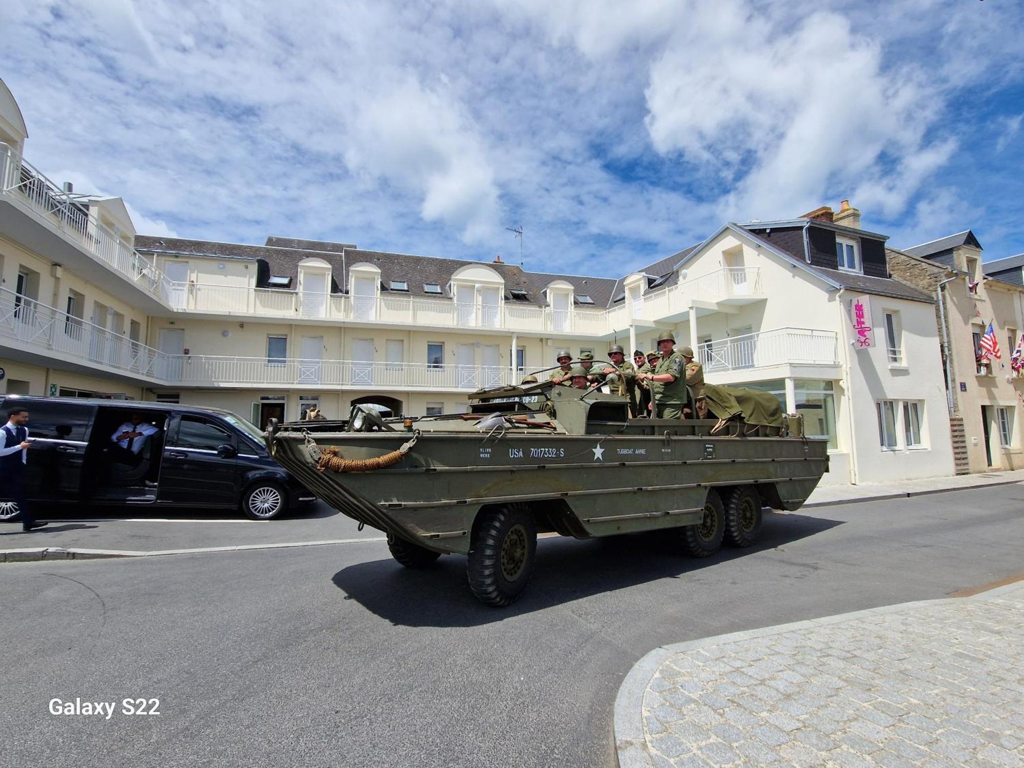 Hotel Eisenhower Port-en-Bessin-Huppain Exterior photo